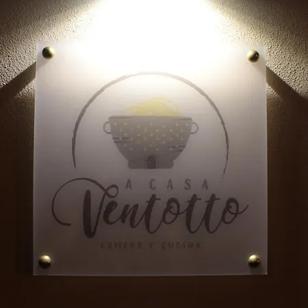 A Casa Ventotto לינה וארוחת בוקר מסניה